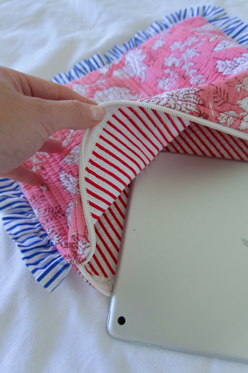 B-Ware: iPad Tasche Coral