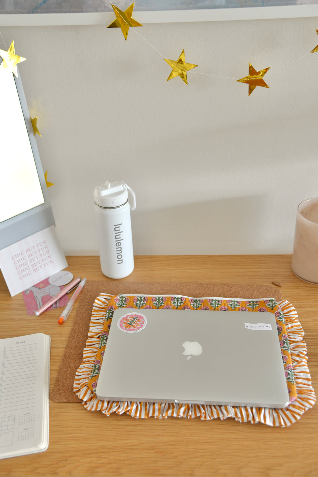 Laptop Sleeve Golden Bloom
