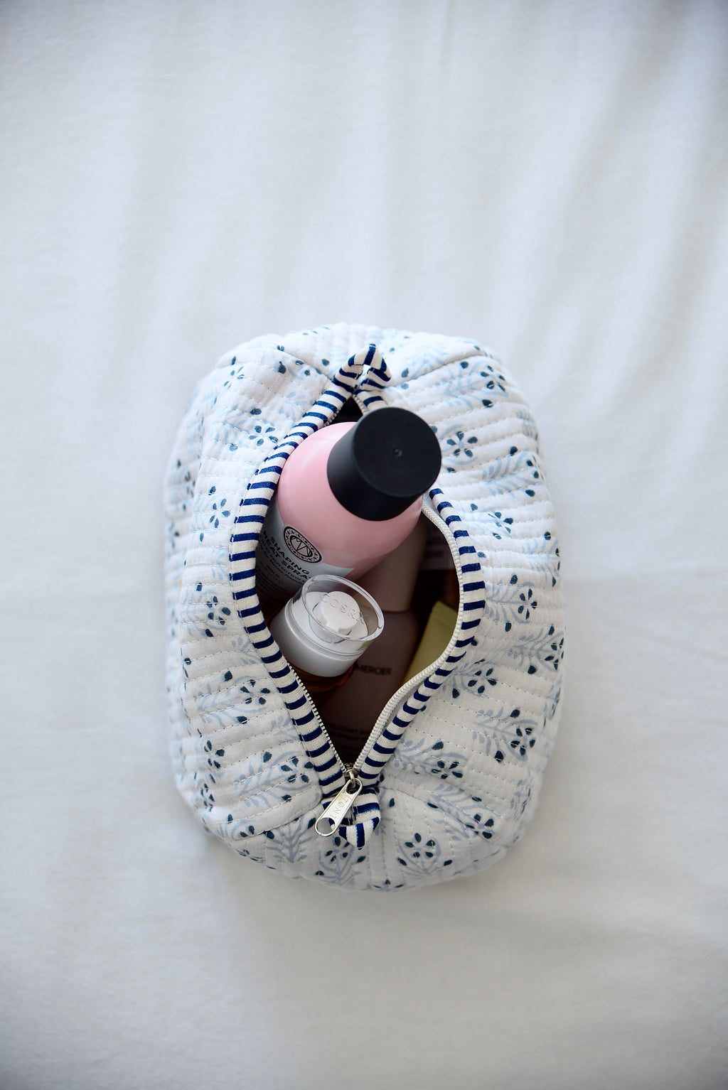 Pouch Blossom Blue