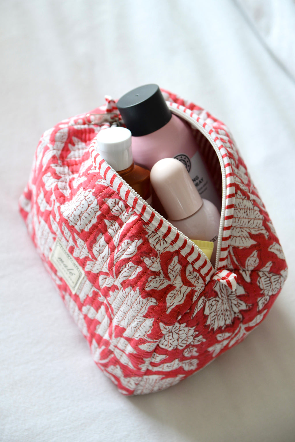 Pouch Red Floral