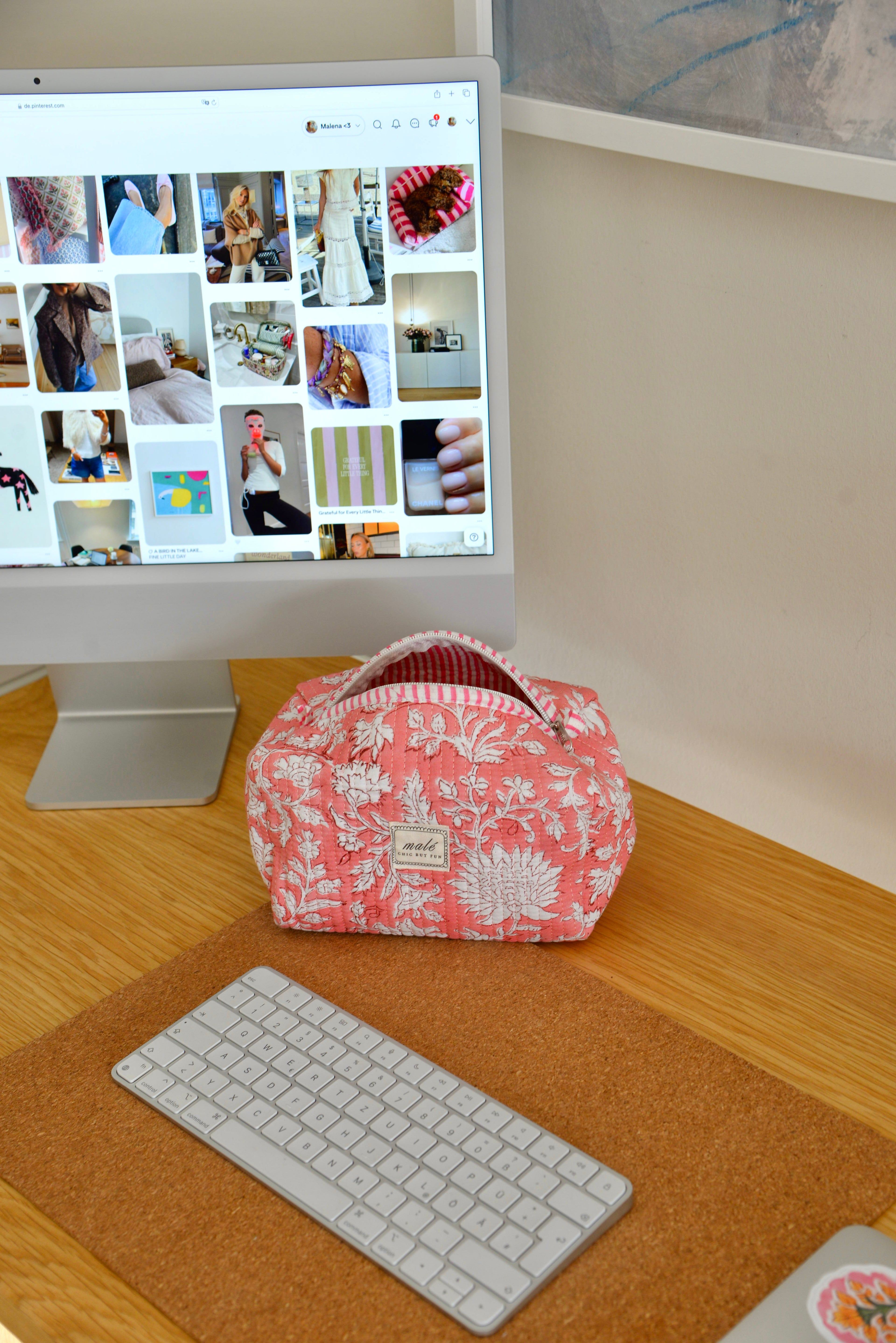 Pouch Coral